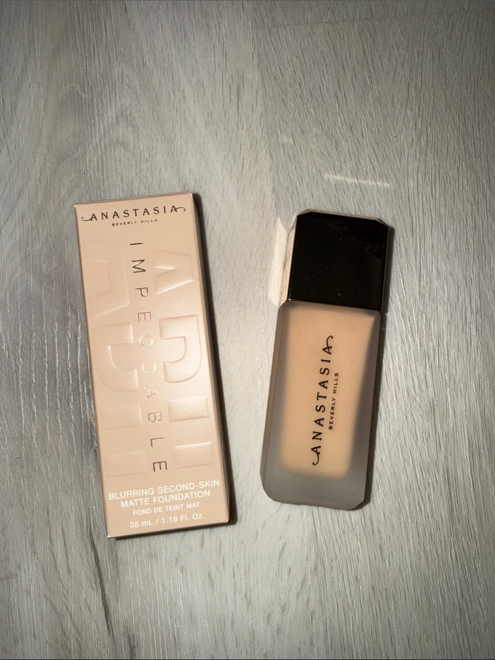 Anastasia Beverly Hills Impeccable Blurring Second-Skin Matte Foundation - 2N